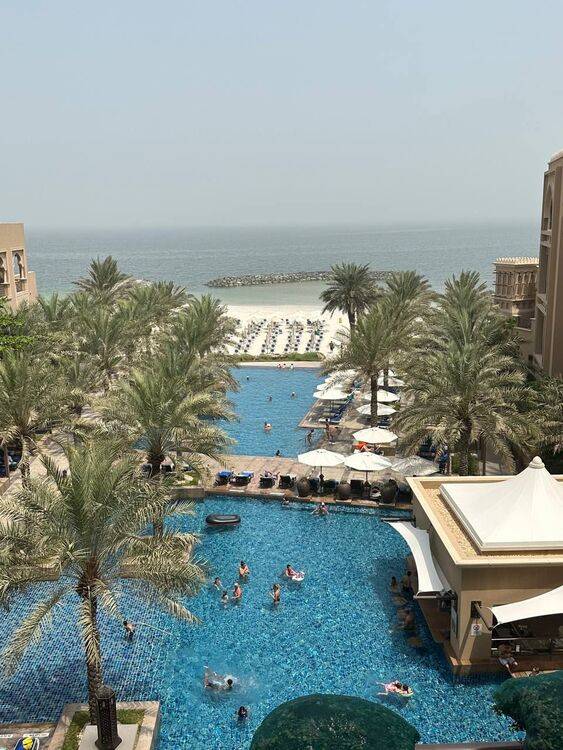 Sheraton Sharjah Beach Resort & Spa 5