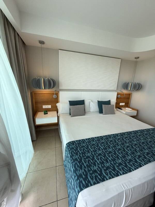 Grand Aston Varadero