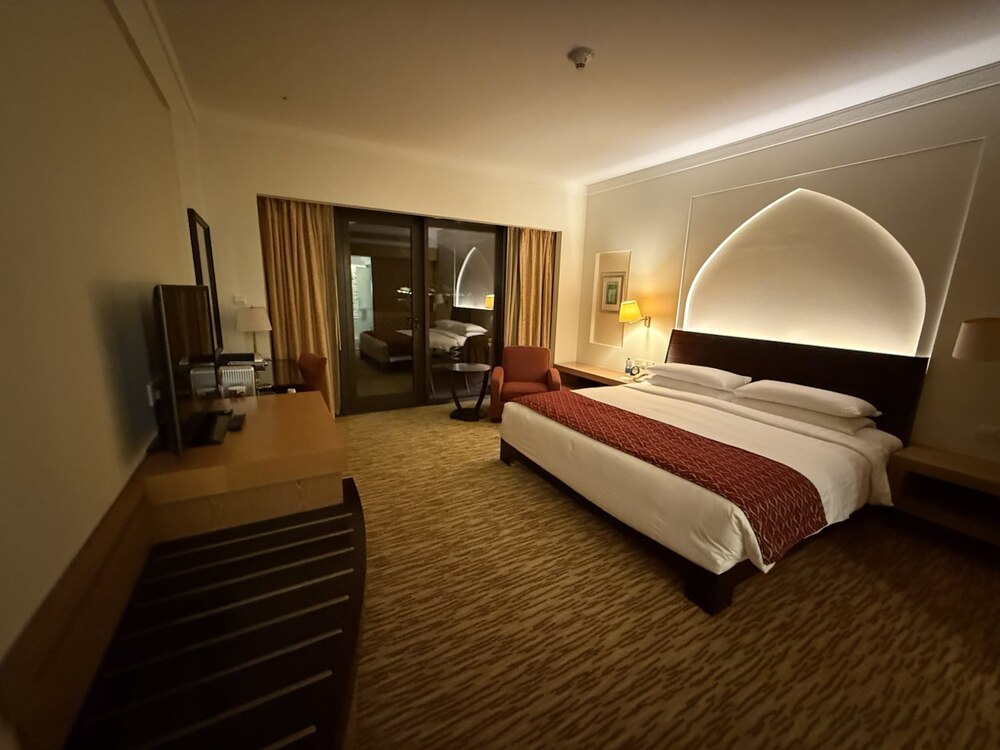 Shangri-la Al Bandar
