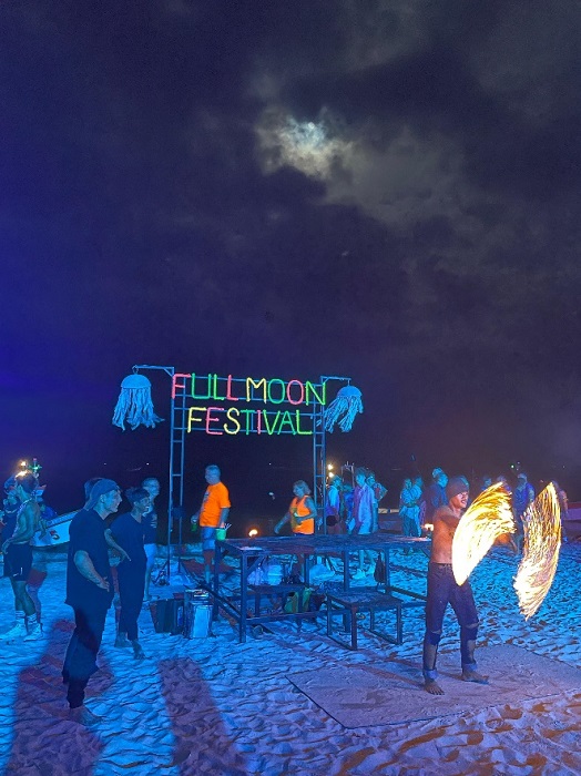 фестиваль Fullmoon Party
