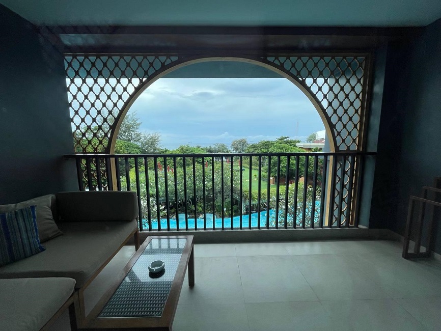 Avista Grande Karon Resort