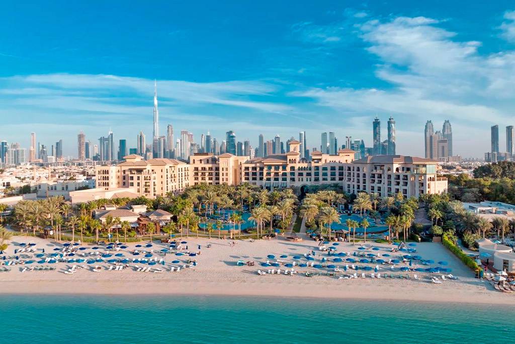 Four Seasons Resort Dubai at Jumeirah Beach 5* Пляжные туры в ОАЭ