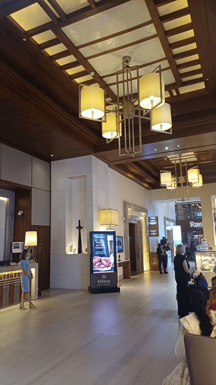 Hilton Dubai Al Habtoor City 5*