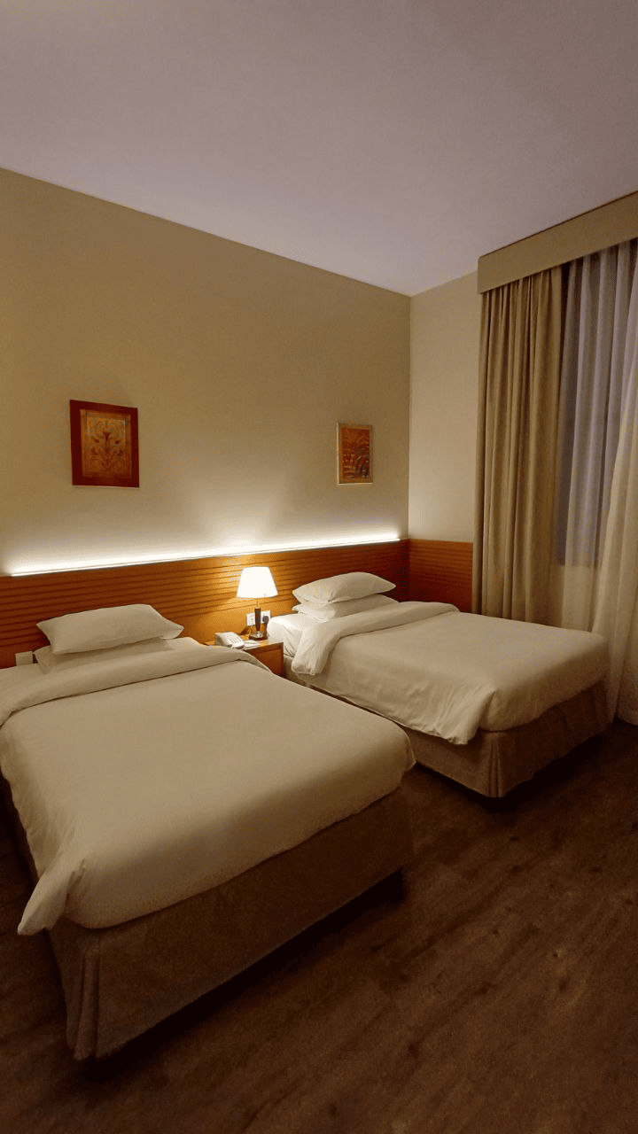 Ramada Hotel & Suites by Wyndham Ajman 4*