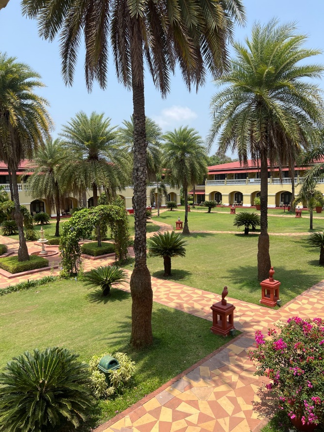 THE LALIT GOLF AND SPA RESORT 5*