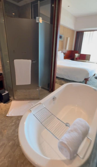 Pullman Oceanview Sanya Bay Resort & SPA