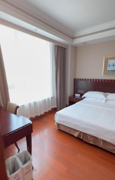 Baohong Hotel Sanya 