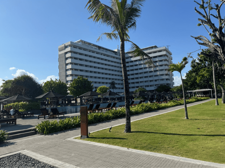 BALI BEACH HOTEL 5*