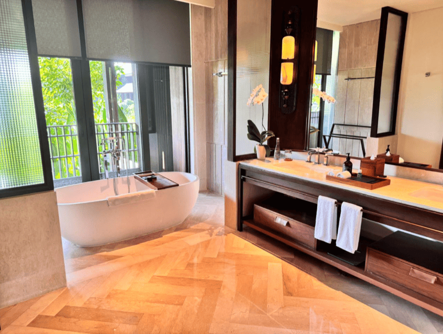 BALI BEACH HOTEL 5*