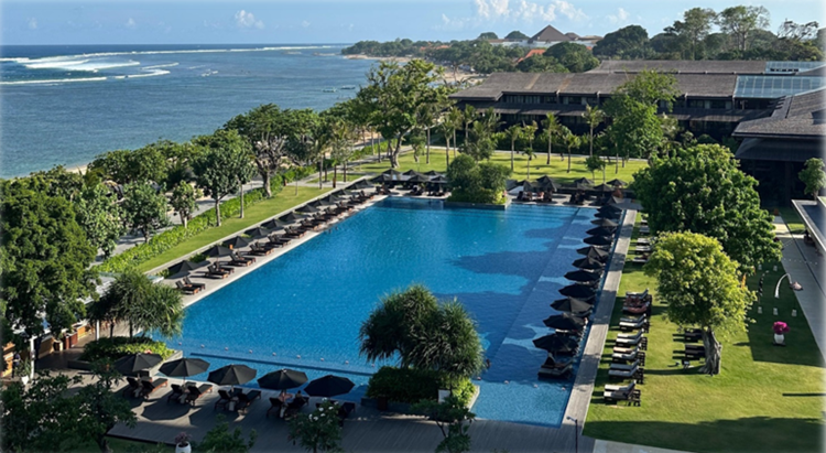 Bali Beach Hotel 5*