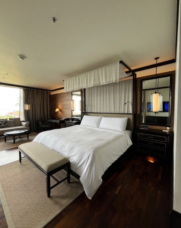 THE APURVA KEMPINSKI 