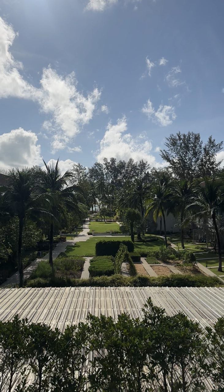 Outrigger Khao Lak Beach Resort 5*