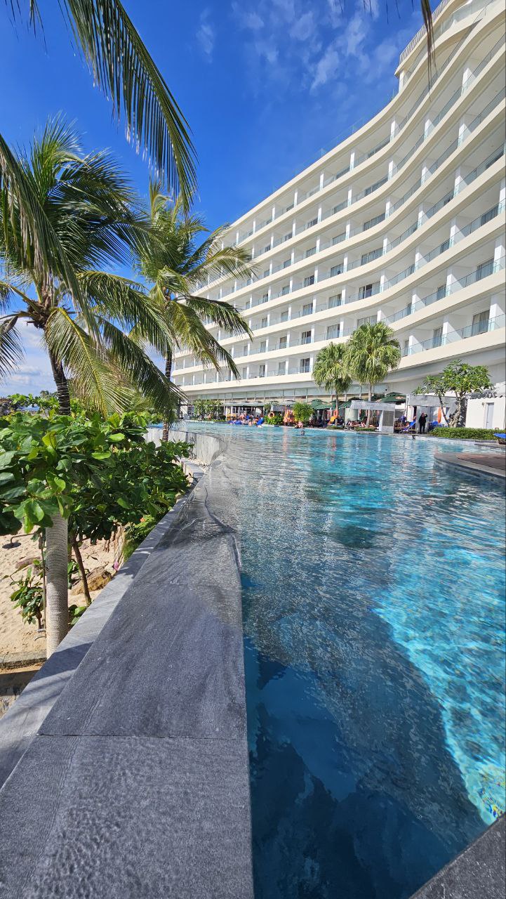 Seashells Phu Quoc Hotel & Spa 5*
