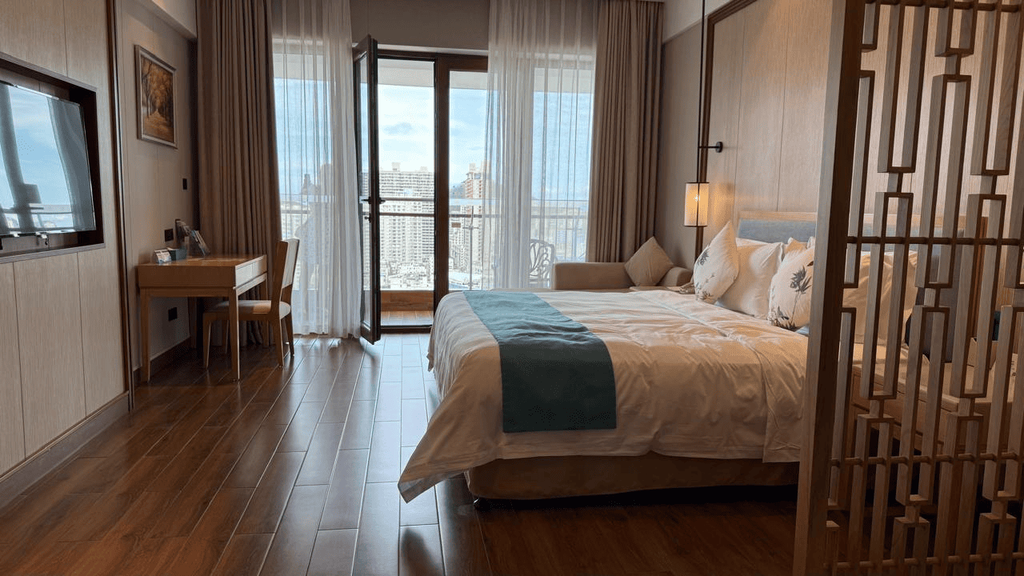 Dadonghai Hotel Sanya 5*