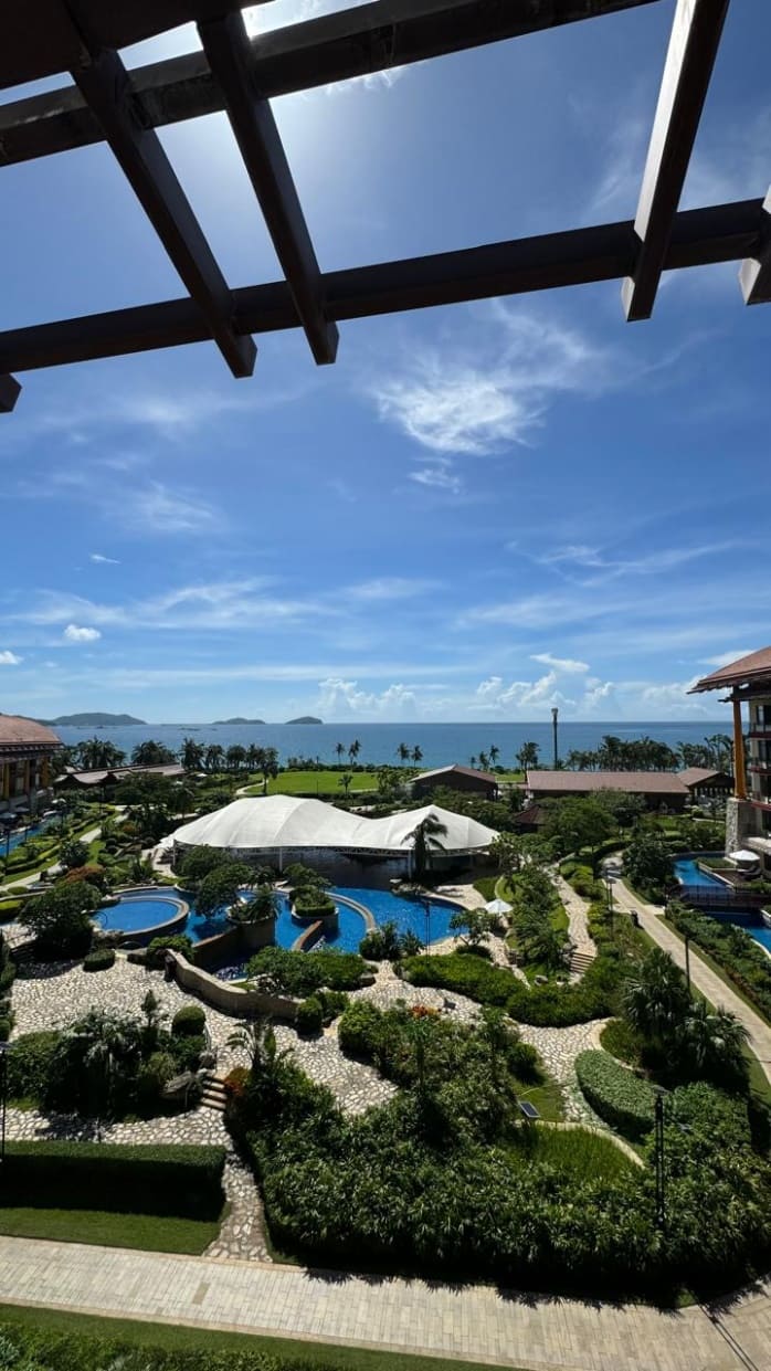 The St. Regis Sanya Yalong Bay Resort 5*