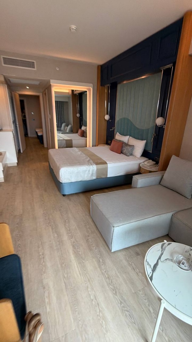 Lago Hotel 5*