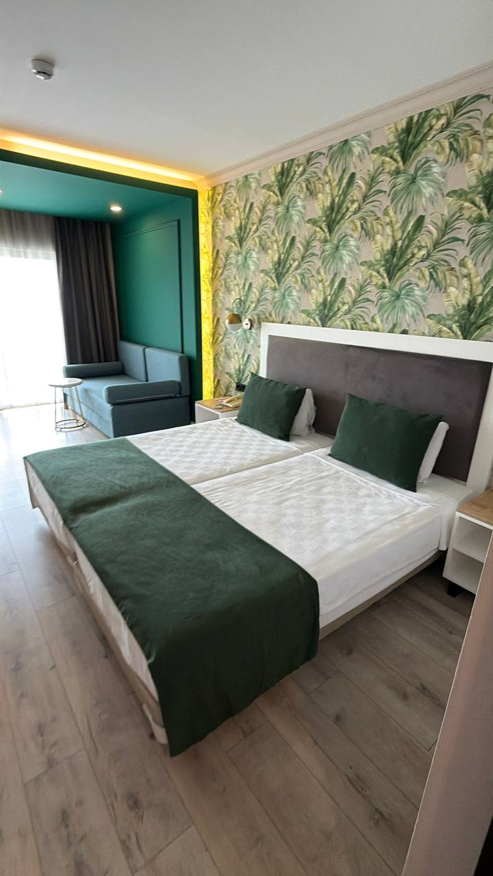 L'Oceanica Beach Resort Hotel 5*