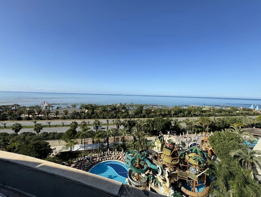 Long Beach 5*