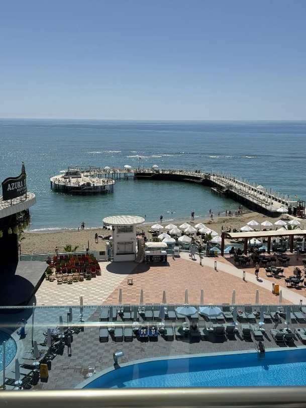 Azura Deluxe Resort & Spa 5*