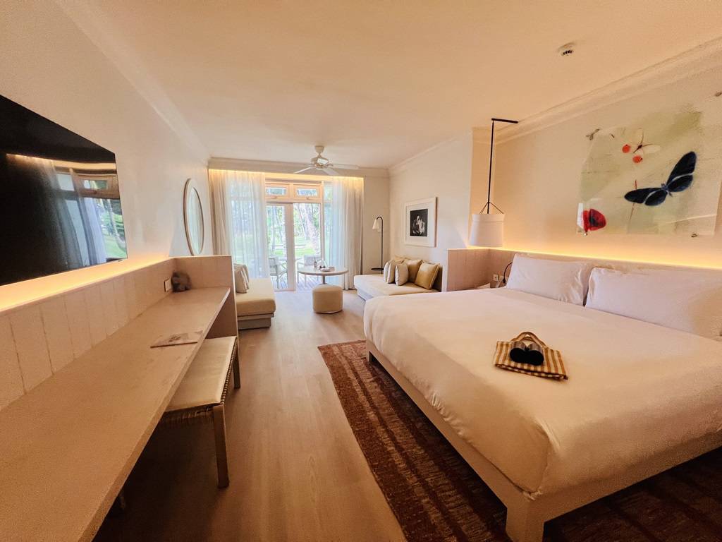 LUX* Belle Mare 5*