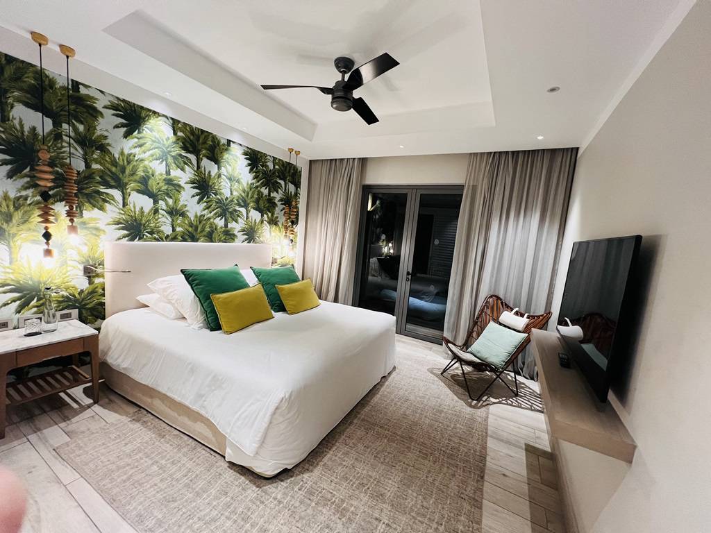 Paradis Beachcomber Golf Resort & Spa 5*