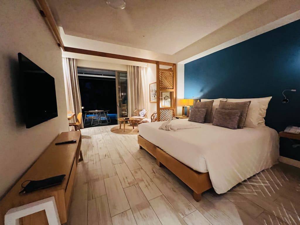 Victoria Beachcomber Resort & Spa 4*