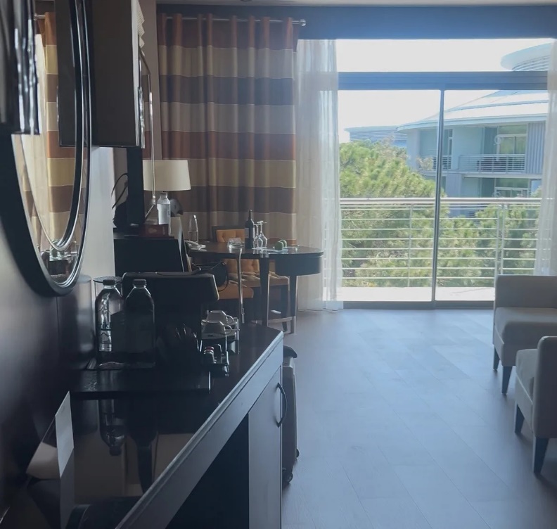 CALISTA LUXURY RESORT