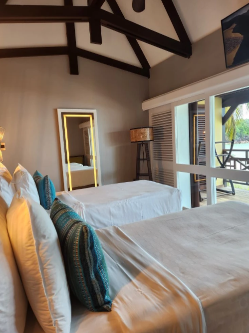 Paradise Sun Praslin