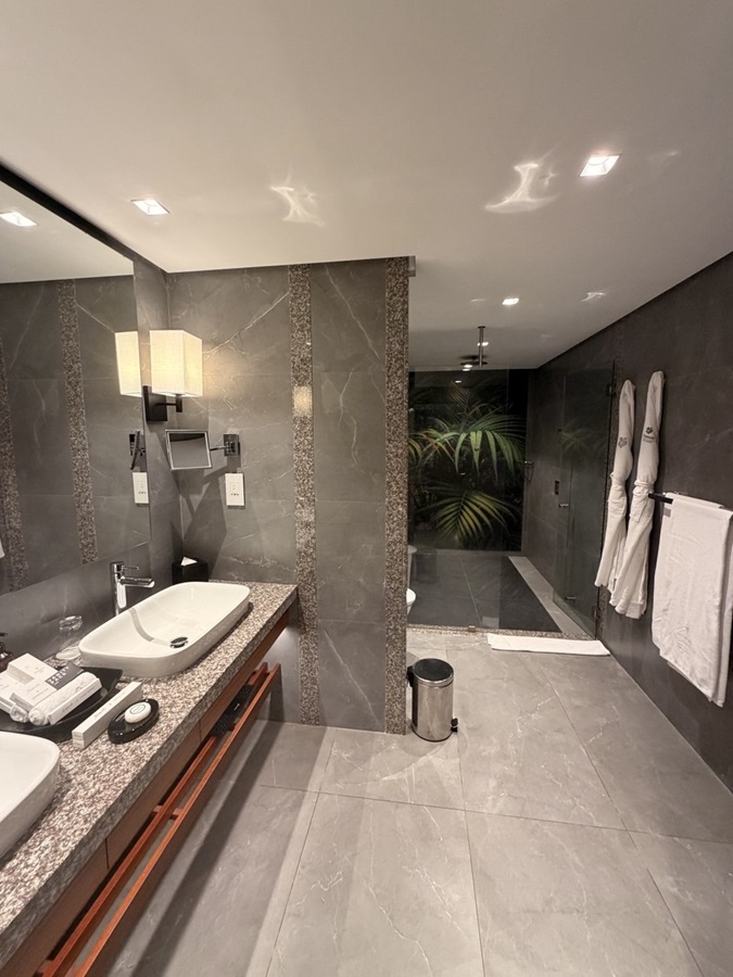 Kempinski Seychelles Resort