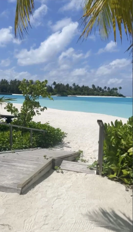 Hard Rock Hotel Maldives