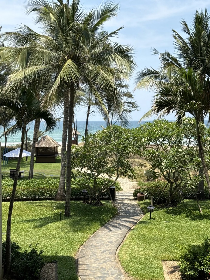 Furama Resort Danang 5*