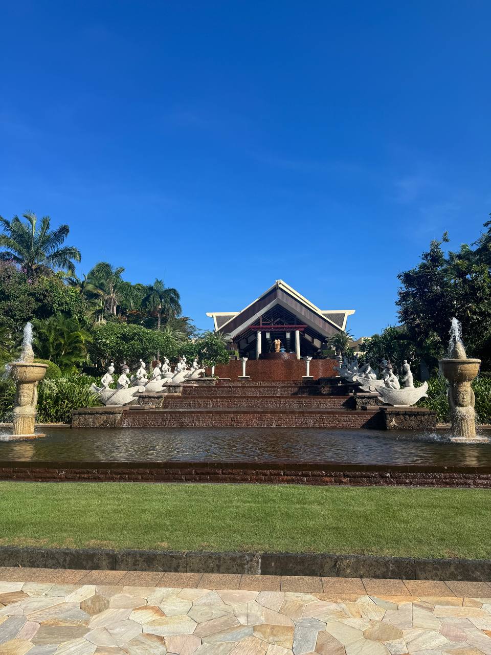 Sheraton Sanya Yalong Bay Resort 5*