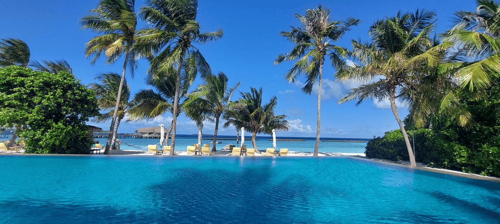 Emerald Faarufushi Resort & SPA