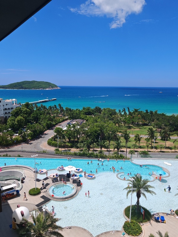 Hualuxe Sanya Yalong Bay Resort