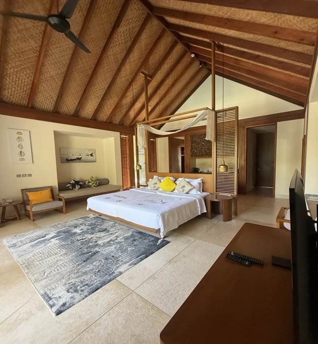 Furaveri Island Resort
