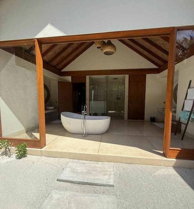 Furaveri Island Resort