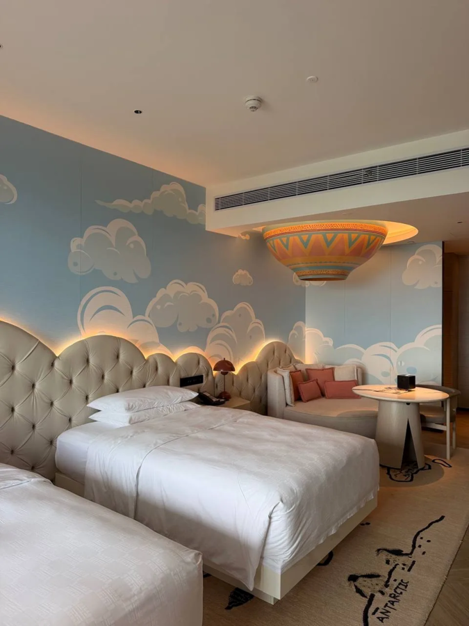 HUALUXE Sanya Yalong Bay Resort 