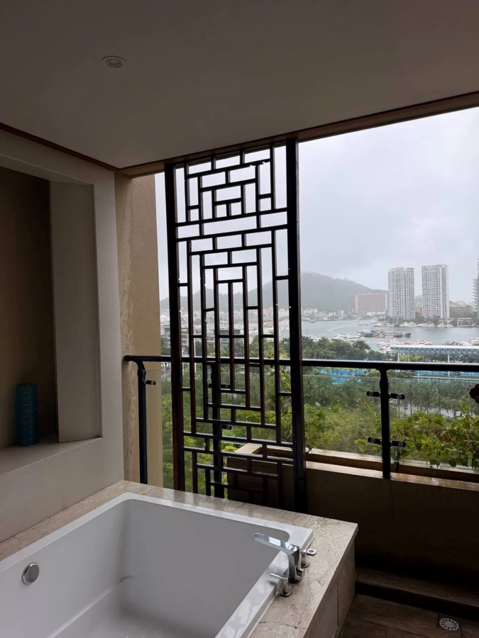 Four Seasons Ocean Courtyard Hotel Sanya