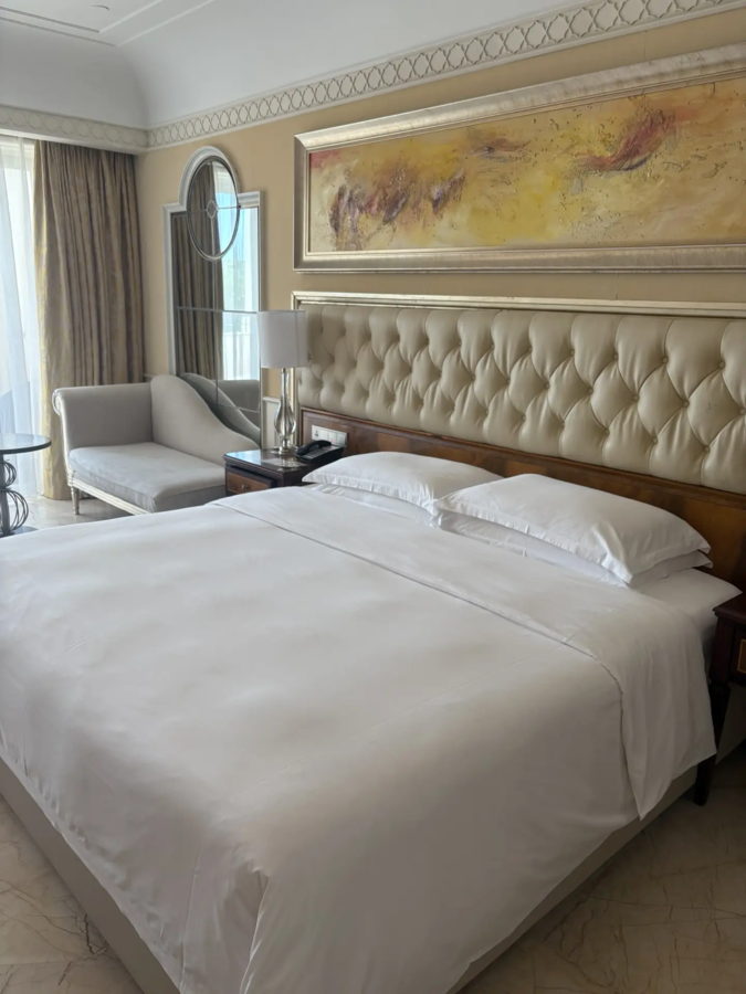 Crowne Plaza Resort Sanya Bay