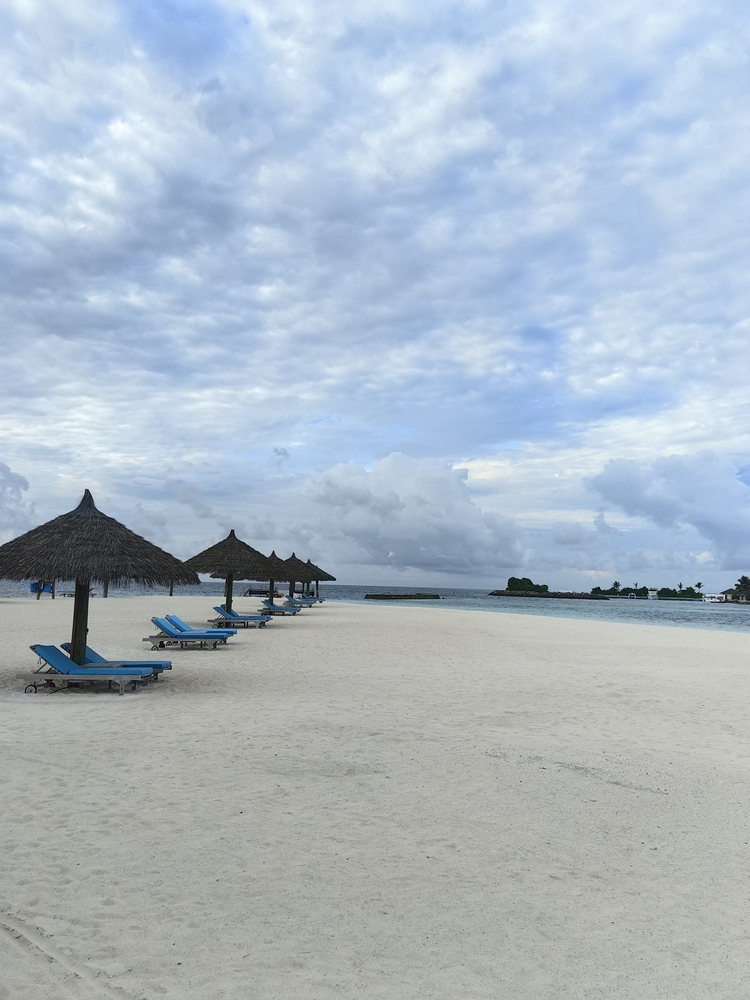 Veligandu Resort & SPA 