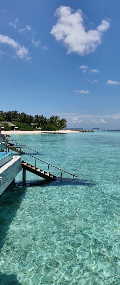 Emerald Faarufushi Resort & Spa