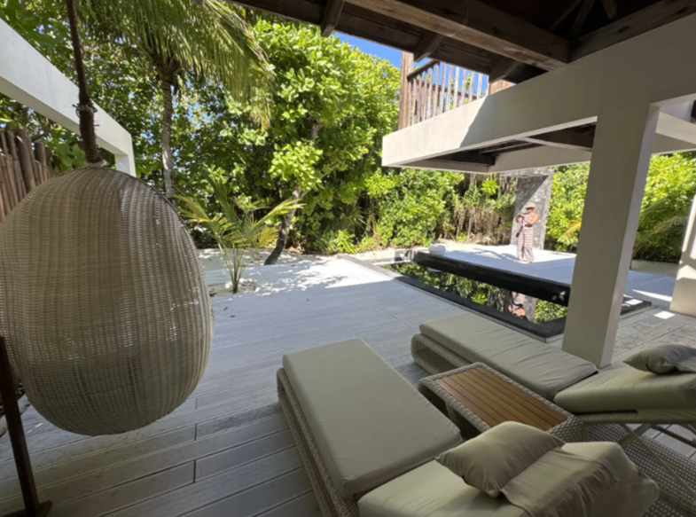 Kuredhivaru Resort & Spa