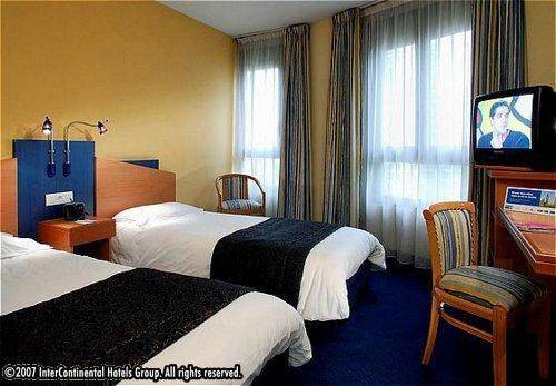 Timhotel Paris Place D’Italie 3*