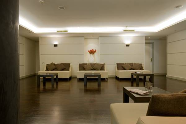 Holiday Inn 4* Италия, Неаполь