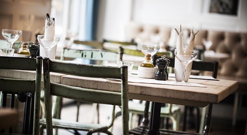 First Hotel Kong Frederik 4*
