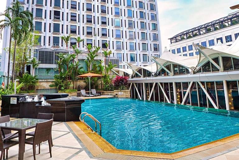 Peninsula Excelsior