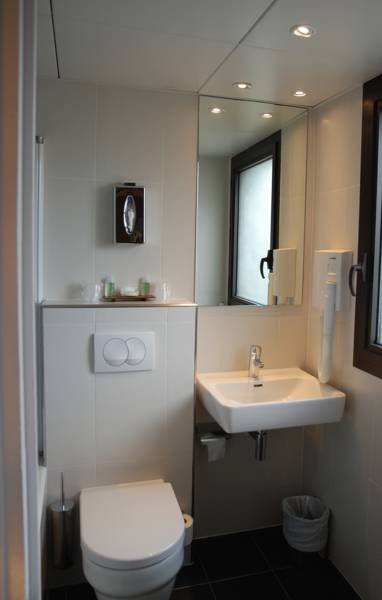 Eiffel Capitol Hotel 3*