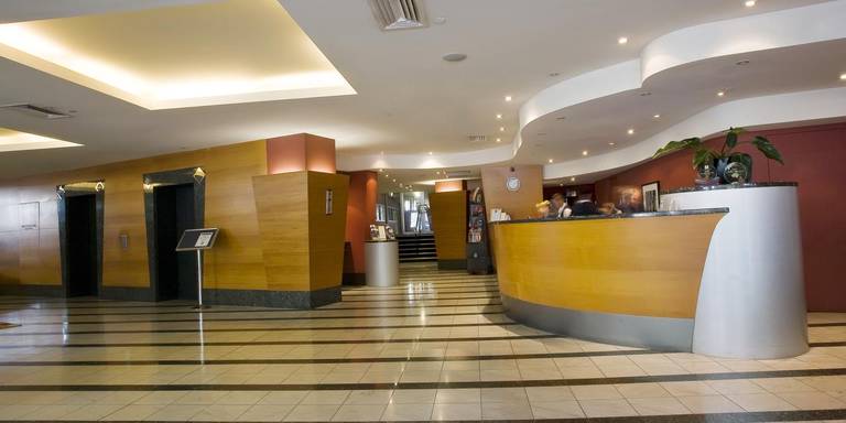 Clarion Suites Gateway