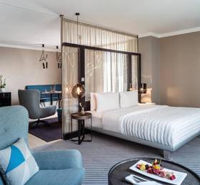 Le Meridien Hamburg в Гамбурге