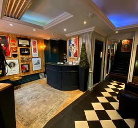 Etoile Trocadero Hotel в Париже
